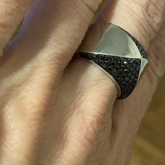 Sterling Silver Black Diamond Pyramid Ring - Picture 4 of 8